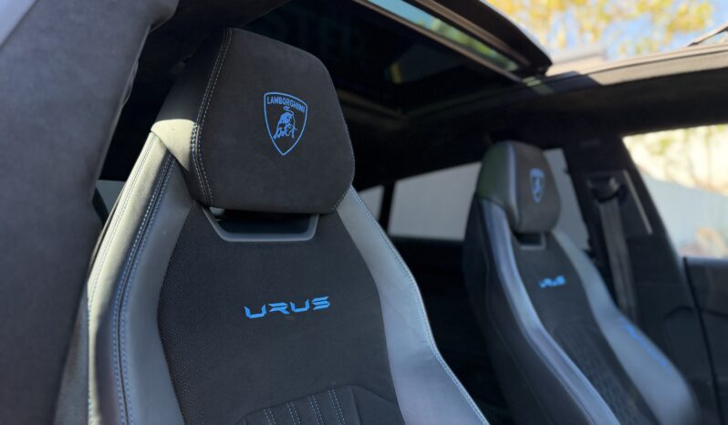 
								LAMBORGHINI URUS 4.0T FSI V8 Performante 5dr Auto full									