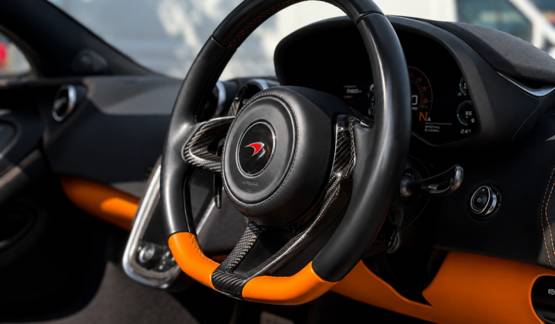 
								McLaren 570s Spider V8 3.8 SSG full									