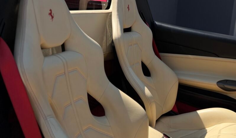 
								FERRARI 488 3.9T V8 SPIDER F1 DCT full									
