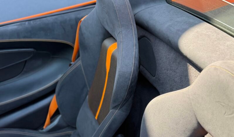 
								McLaren 570s Spider V8 3.8 SSG full									