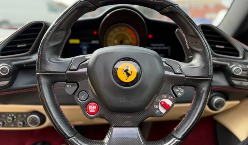 
								Ferrari 488 3.9 V8 Spider full									