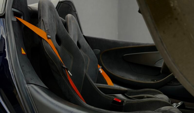 
								MCLAREN 600LT V8 2dr SSG Auto full									